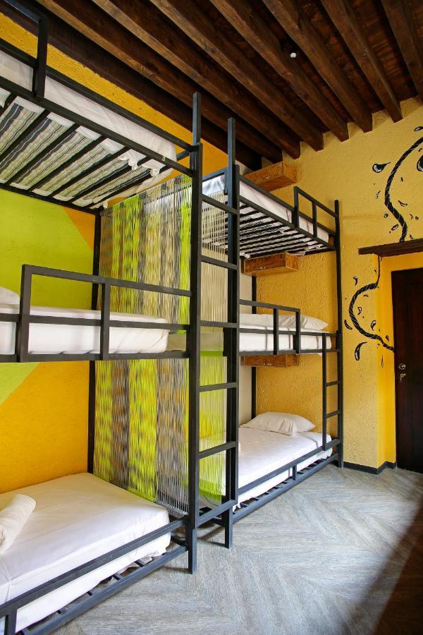 Mexiqui Zocalo Hostel Mexico City Luaran gambar